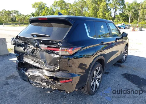 2025 Mitsubishi Outlander Se 2.5 2Wd из США, поврежденный, VIN JA4J3VA84SZ046548